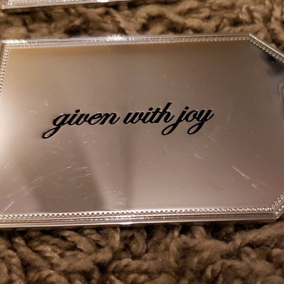 Neiman Marcus metal tags - Picture 4 of 4